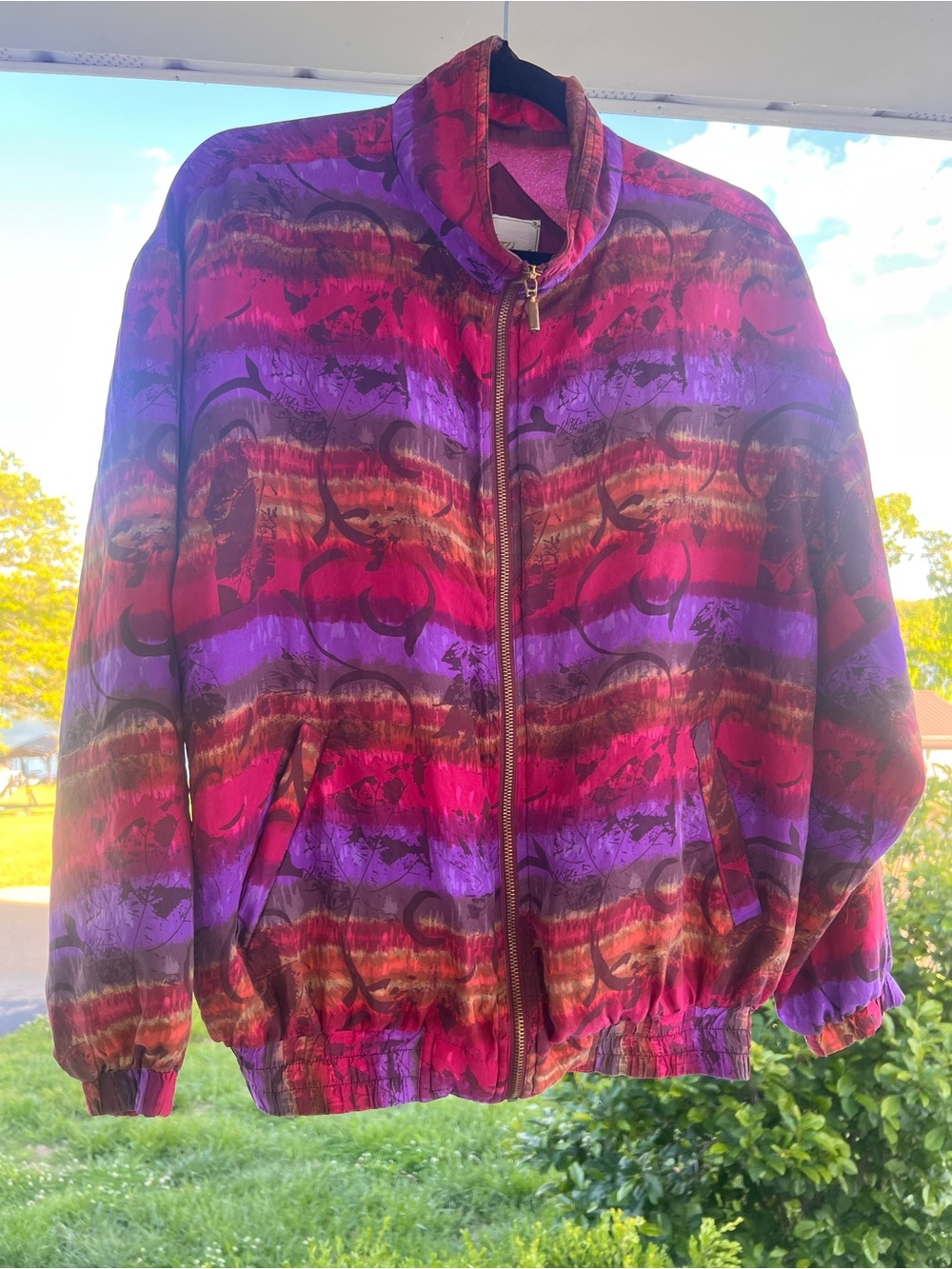 Women's Purple & Red Patterned Zip-Front Bomber Jacket